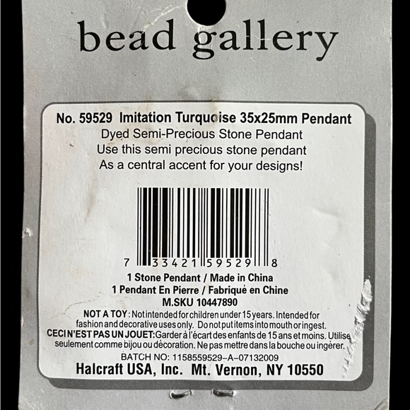 Faux Turquoise Silvertone Pendant NWT - Picture 3 of 3